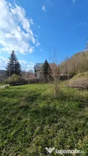 BREBU – intravilan 1800 mp, deschidere 29 ml, doar 16.900 