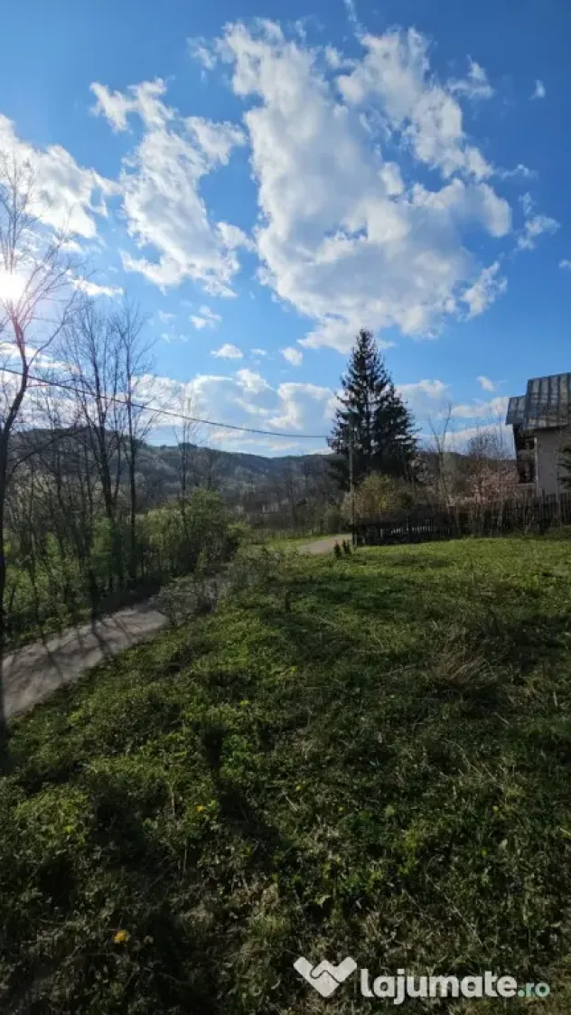 BREBU – intravilan 1800 mp, deschidere 29 ml, doar 16.900