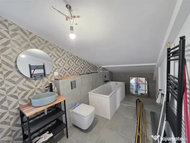 Casa pentru 2 familii - 4 camere - 2 bucatarii - Soseaua Sa