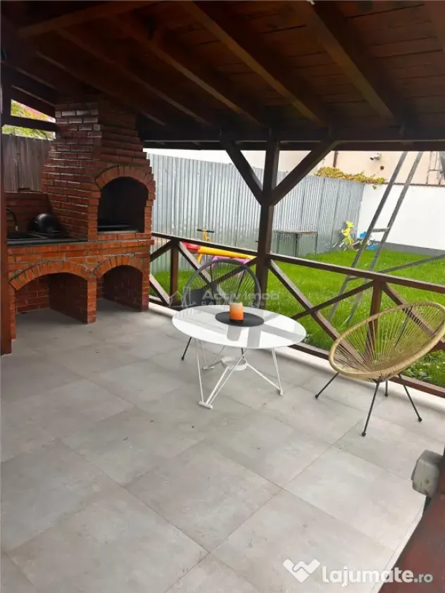 Casa pentru 2 familii - 4 camere - 2 bucatarii - Soseaua Sa