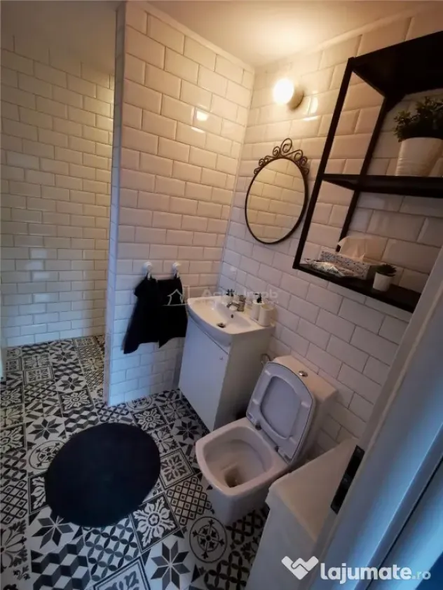 Casa pentru 2 familii - 4 camere - 2 bucatarii - Soseaua Sa