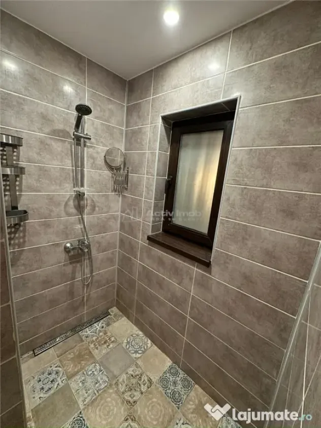 Casa pentru 2 familii - 4 camere - 2 bucatarii - Soseaua Sa