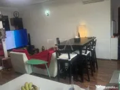 Rasarit de soare 3 camere are ,loc de parcare ,2boxe, titan