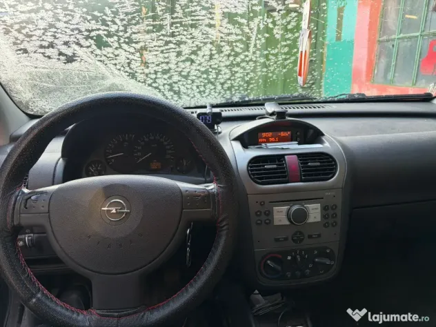 Opel corsa 1.2 benzina