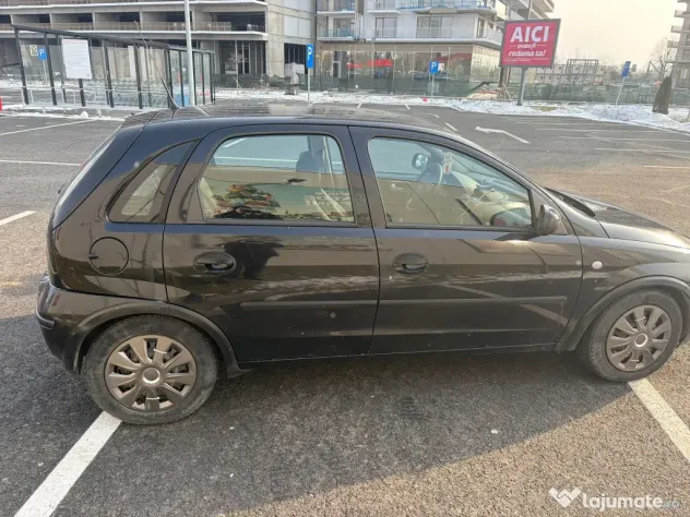 Opel corsa 1.2 benzina