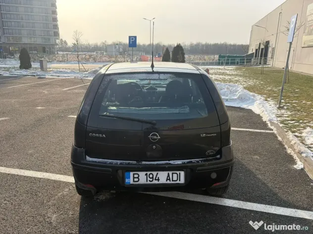 Opel corsa 1.2 benzina