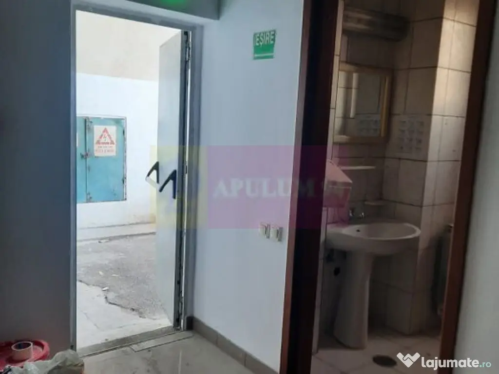 Inchiriere spatiu comercial bd Unirii, vitrina 25ml, stradal