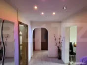 Apartament 3 camere decomandat, etaj 4, balcon, izolat – M 