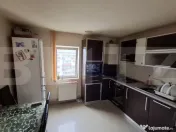 Apartament 3 camere decomandat, etaj 4, balcon, izolat – M 