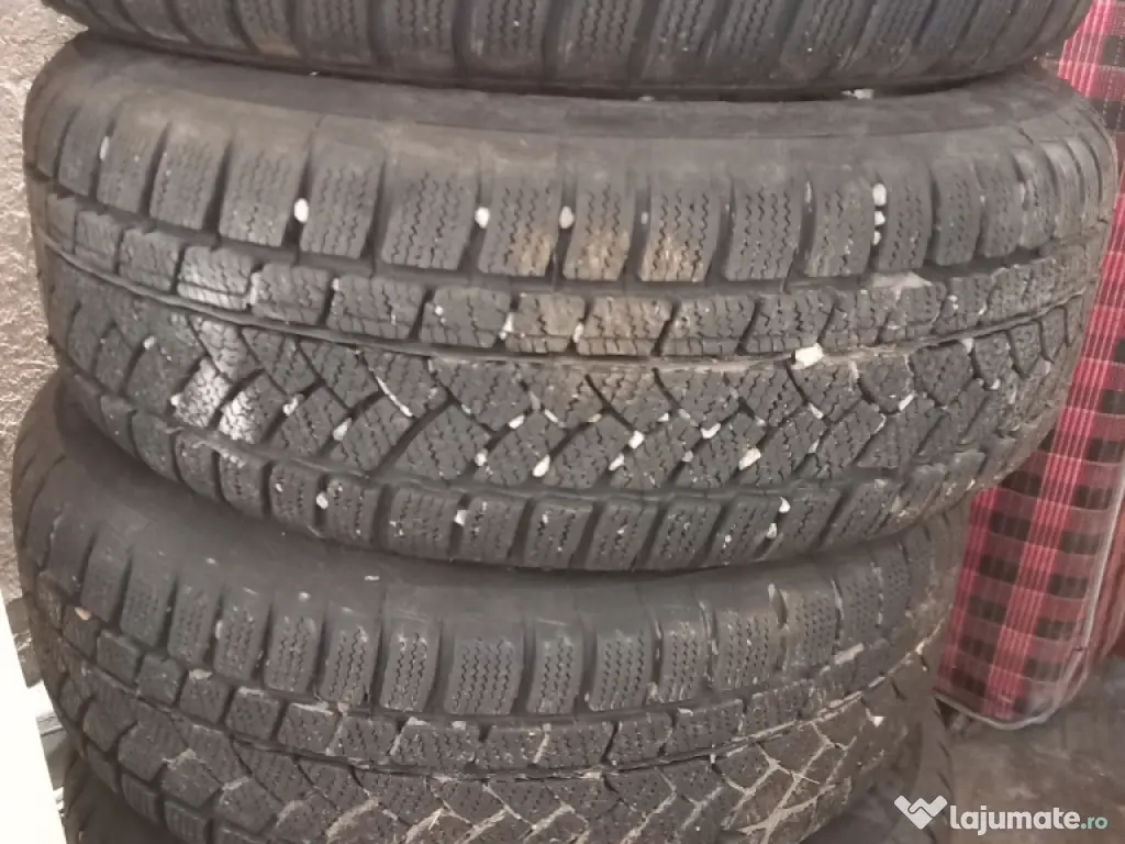 De vanzare cauciucuri iarna stare f. bună