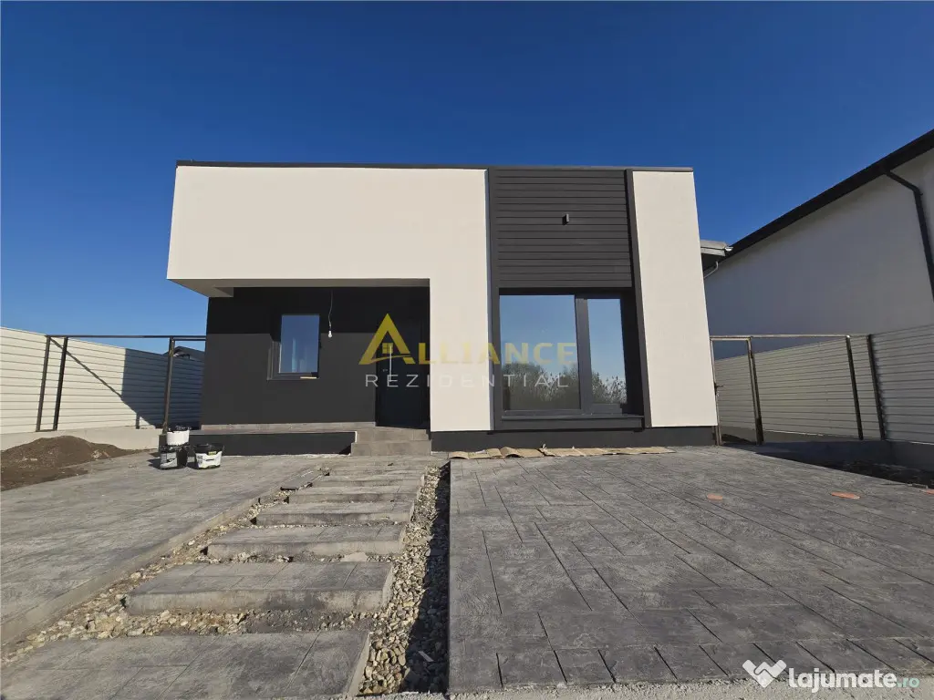 Casa parter- 438mp teren- placa beton- beci- pod