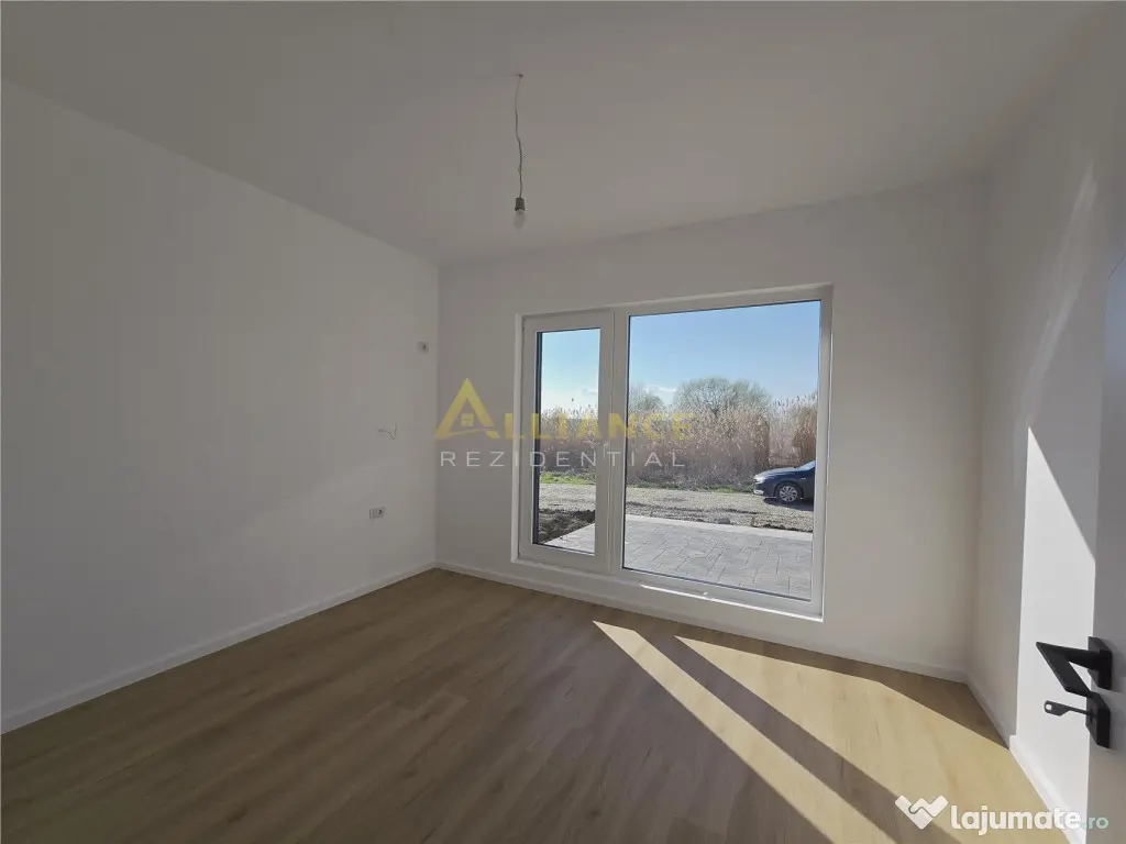 Casa parter- 438mp teren- placa beton- beci- pod