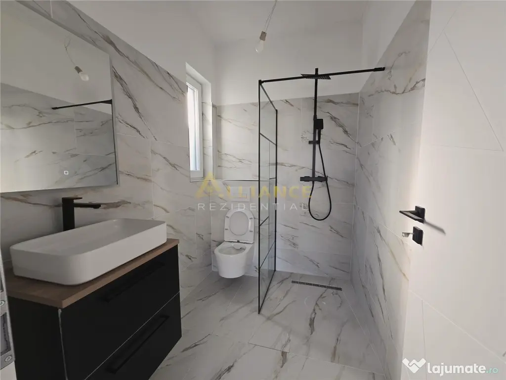 Casa parter- 438mp teren- placa beton- beci- pod