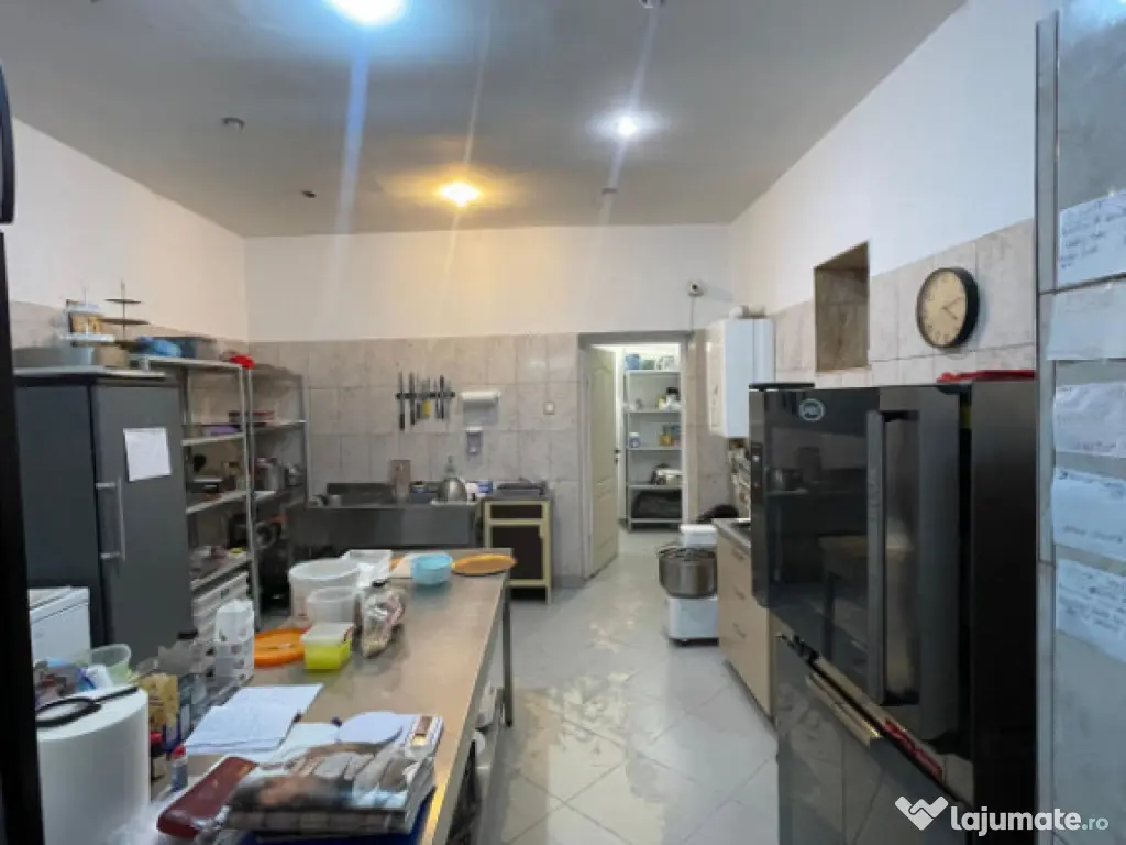 Spațiu comercial de închiriat, 104 mp, zonă Central