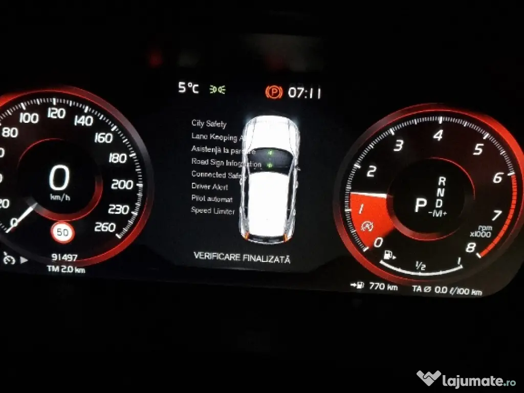 Volvo XC 40 T4 Momentum Urgent vând