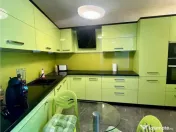 3D!Apartament insorit,spatios,elegant, inconjurat de verdeat 