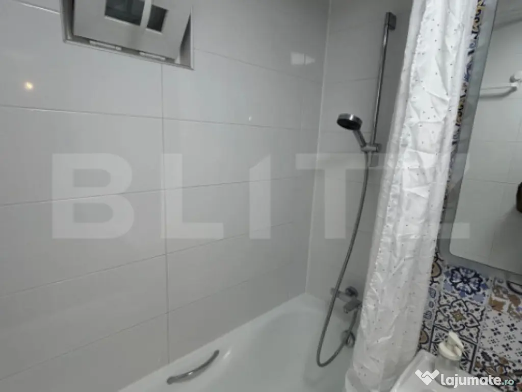 Apartament 3 camere Decomandat 72 mp - Zona Soarelui