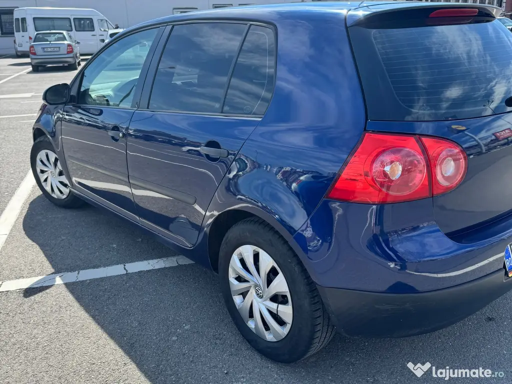 Volkswagen Golf 5 1.6 MPI