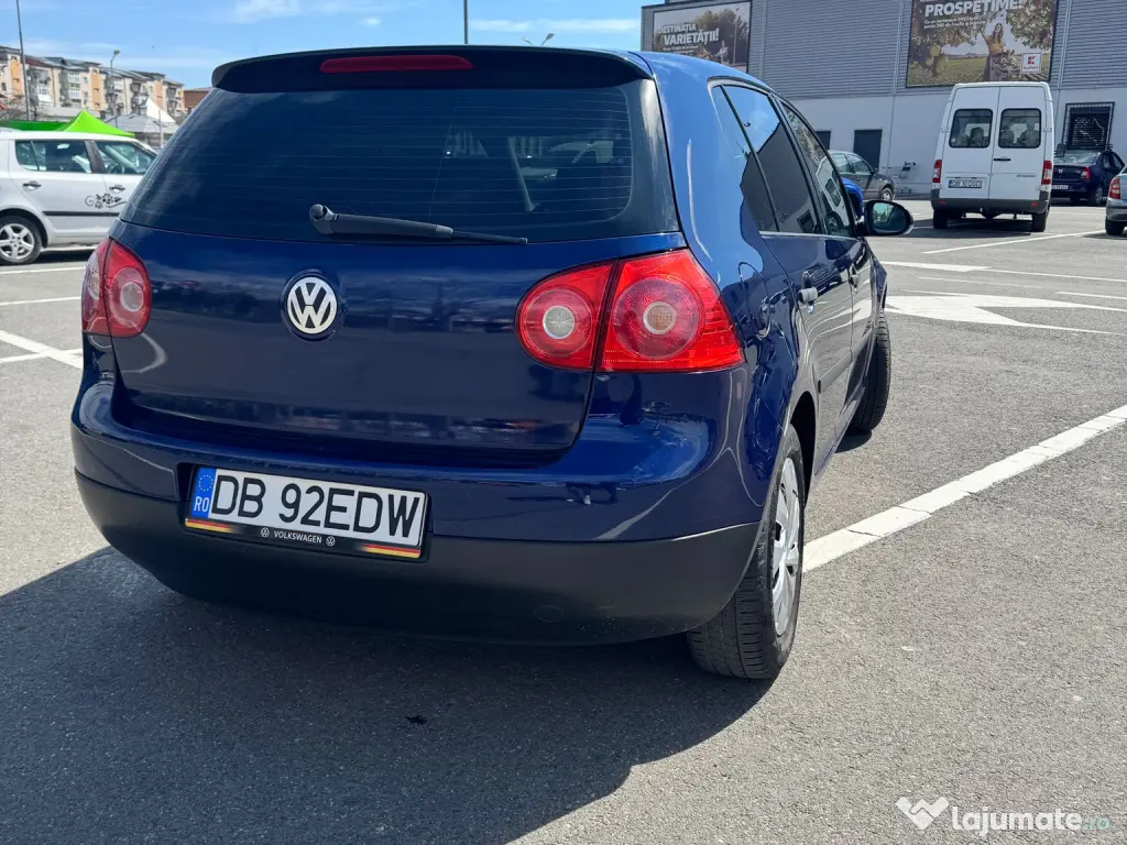 Volkswagen Golf 5 1.6 MPI