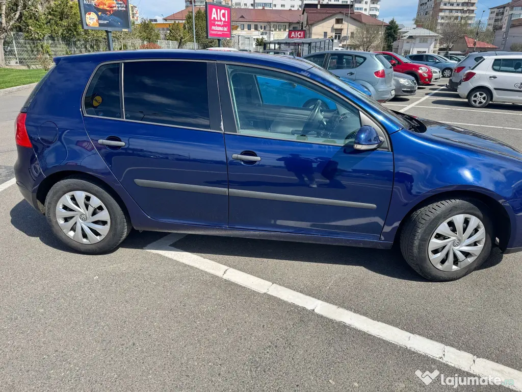 Volkswagen Golf 5 1.6 MPI