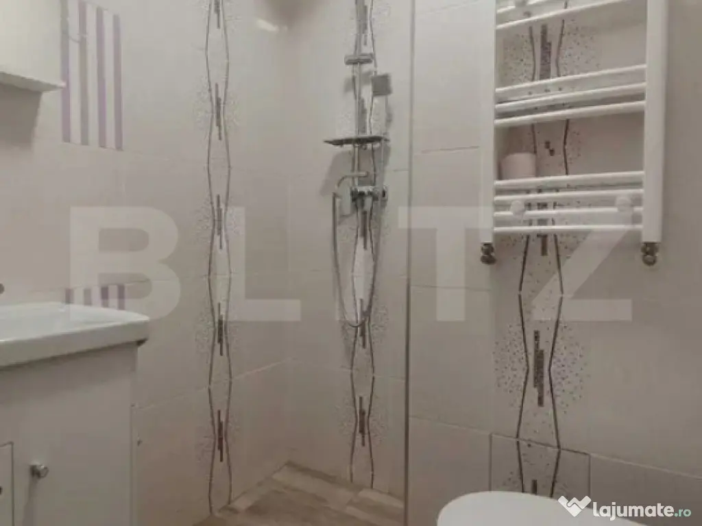 Apartament 3 camere, decomandat, zona UMF