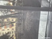 Închiriez apartament 