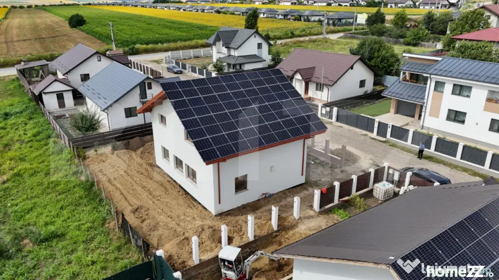 Casă cu mansardă, 123 mp, zona Vorovesti