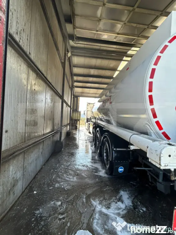 SPATIU DE INCHIRIAT DESTINAT REPRATIILOR AUTO, UTILAT CORESP