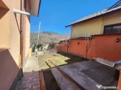 CASA INDIVIDUALA , ZONA TOMESTI, 5 CAMERE 