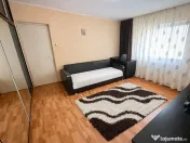 Apartament 2 camere, semidecomandat - zona Florilor 