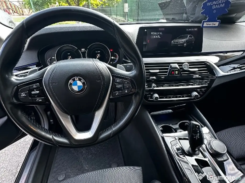 Bmw G30 520d XD Camere 360 / Navi mare / HI fi / Head up