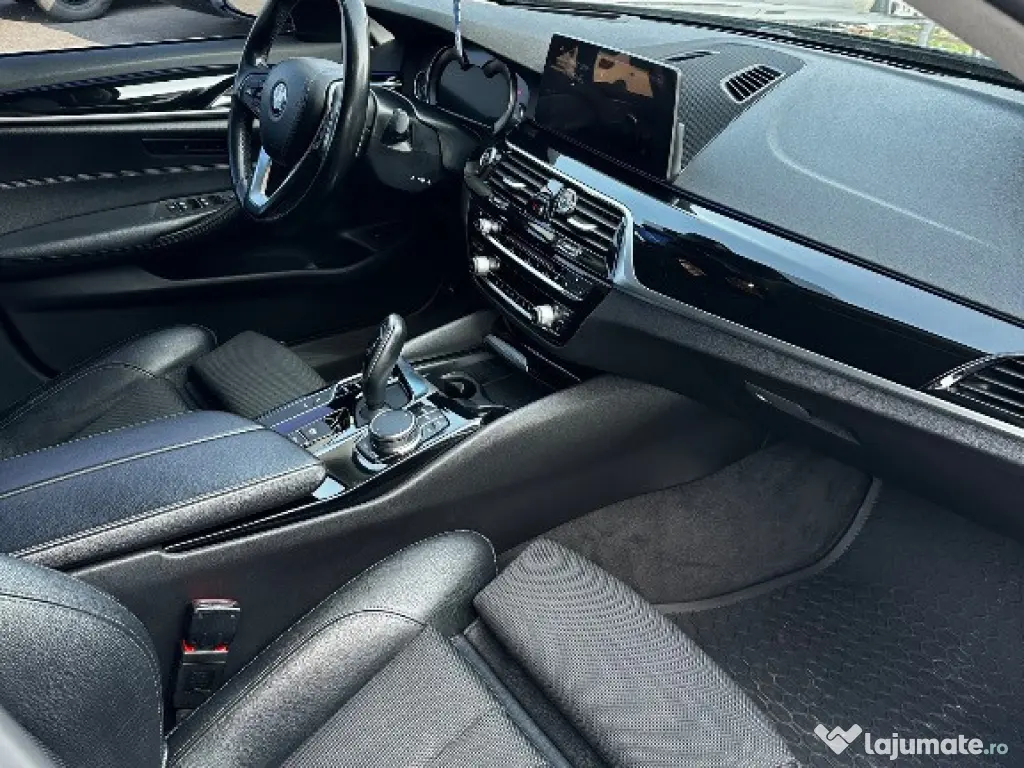 Bmw G30 520d XD Camere 360 / Navi mare / HI fi / Head up