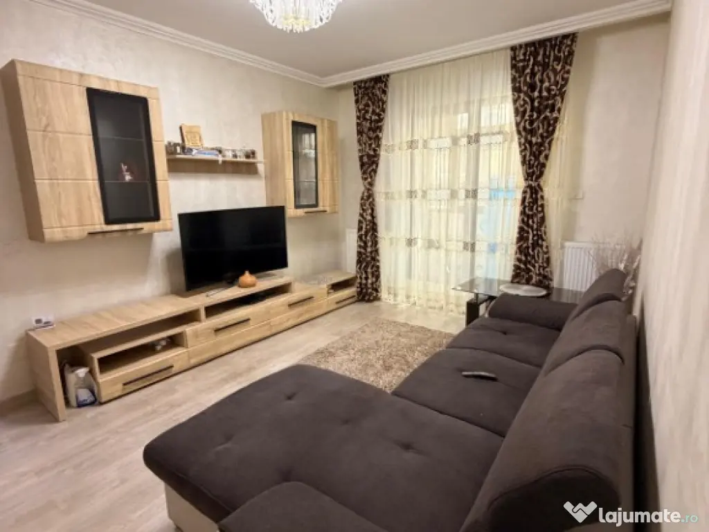 Inchiriere apartament 2 camere decomandat