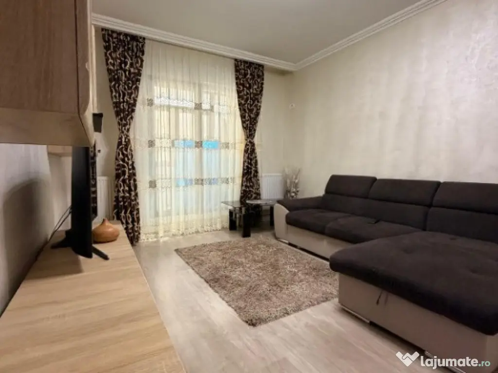 Inchiriere apartament 2 camere decomandat