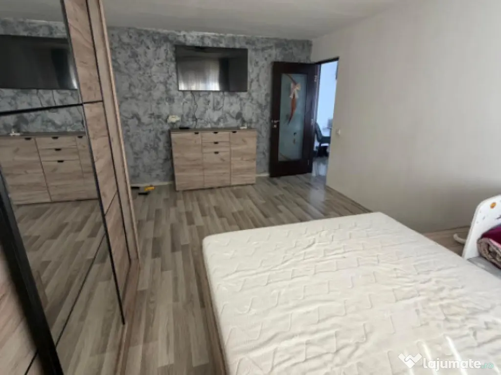 Apartament decomandat etajul 1/4 in K-uri, Filiasi.