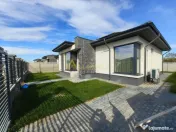 Casa individuala - 3 camere--PANOURI SOLARE 