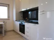 Torontalului 2 camere Bloc cu Lift /Parcare Inclusa cu Barie 