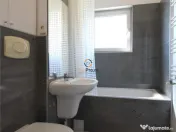 Torontalului 2 camere Bloc cu Lift /Parcare Inclusa cu Barie 