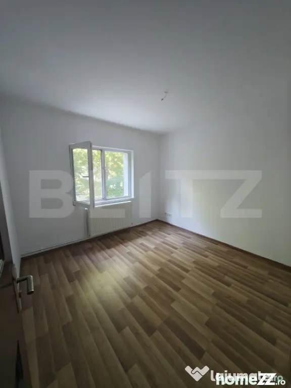 Apartament 4 camere, 82 mp utili, Micro 16 - Satu Mare (Satu-Mare)