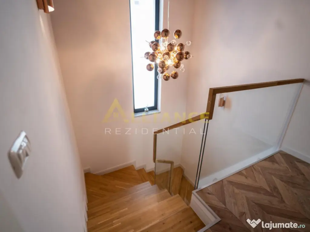 Vila Individuala Strada Miorita Comuna Berceni 6 camere 4 ba