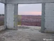 Săbăreni, casă la rosu 116 mp utili, curte 607 mp 