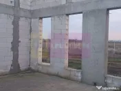 Săbăreni, casă la rosu 116 mp utili, curte 607 mp 