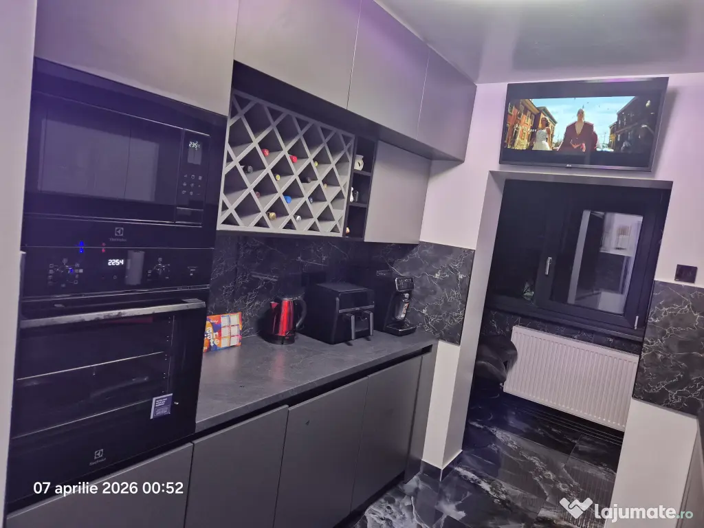 Proprietar vând apartament 2 camere premium, complet renovat – Nicolina