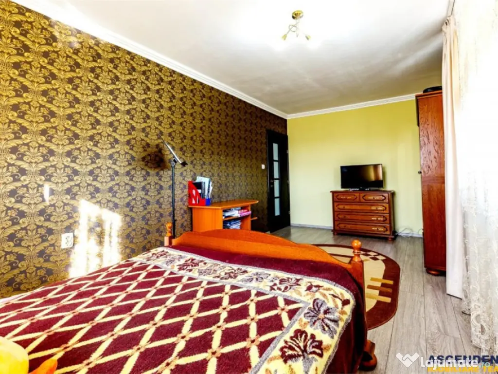 Vila luminoasa, gradina, priveliste panoramica spre munti, H