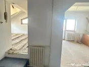 Racadau - Garsoniera cu extindere la mansarda, spatioasa, de renovat! 