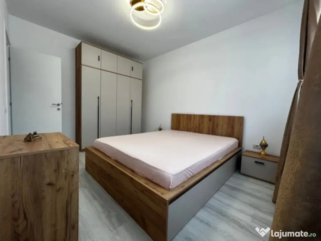 Apartament 2 camere, decomandat - zona Sanpetru