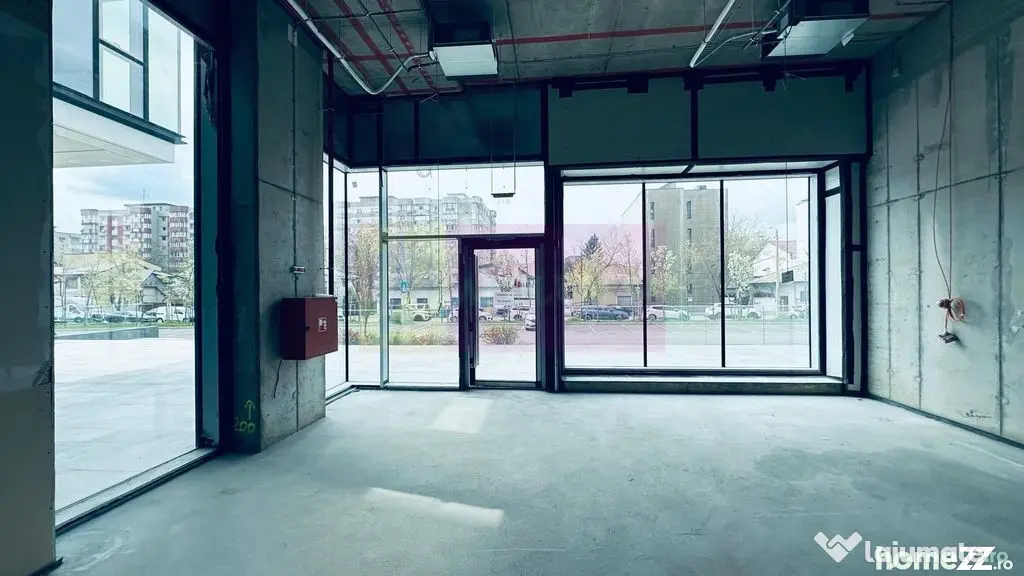 Spatiu comercial imobil nou Sebastian- Razoare.