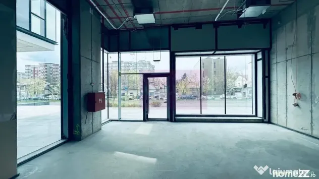 Spatiu comercial imobil nou Sebastian- Razoare.