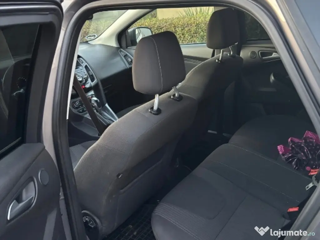 Ford focus cutie automata vând schimb