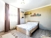 Rezidenta mobilata si echipata, cu lumina naturala, verdeata 